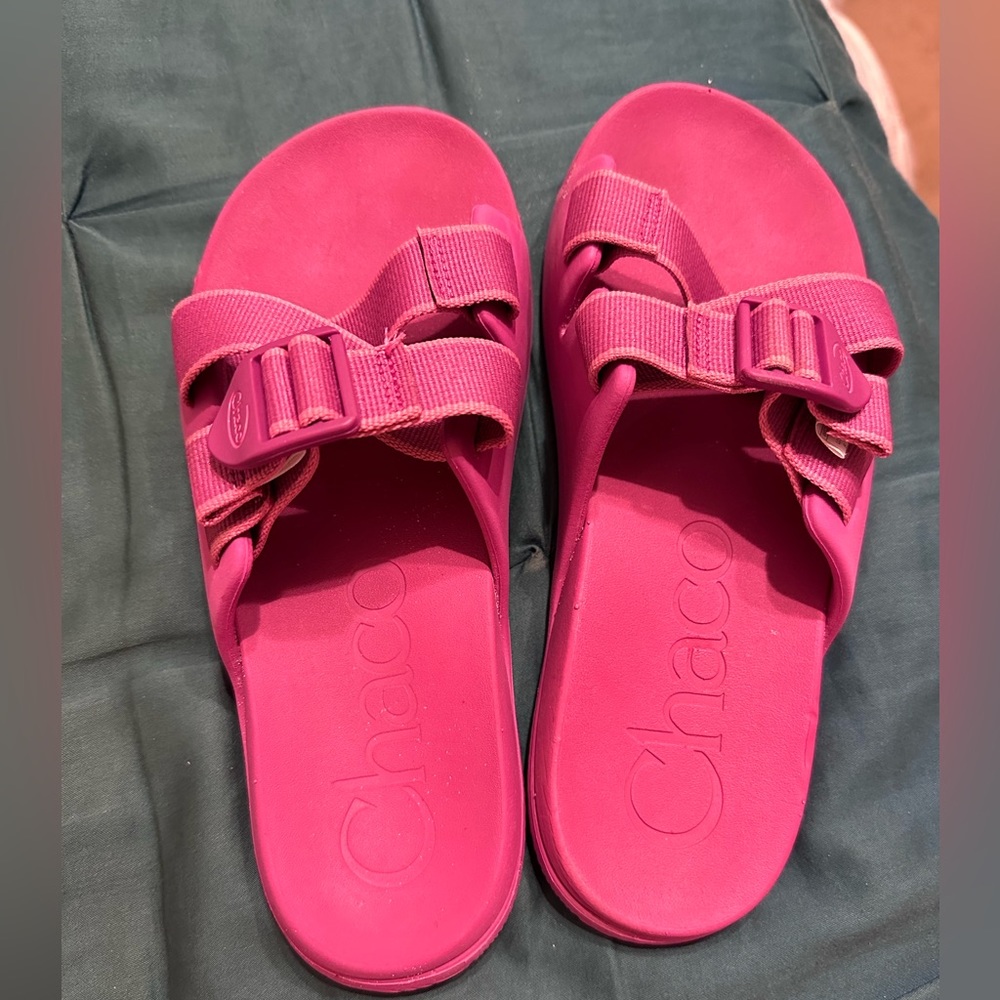 Chacos slides